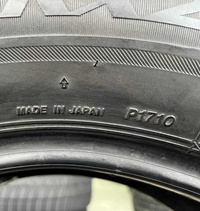 Зимові вживані шини 205/60 R16 BRIDGESTONE BLIZZAK VRX2