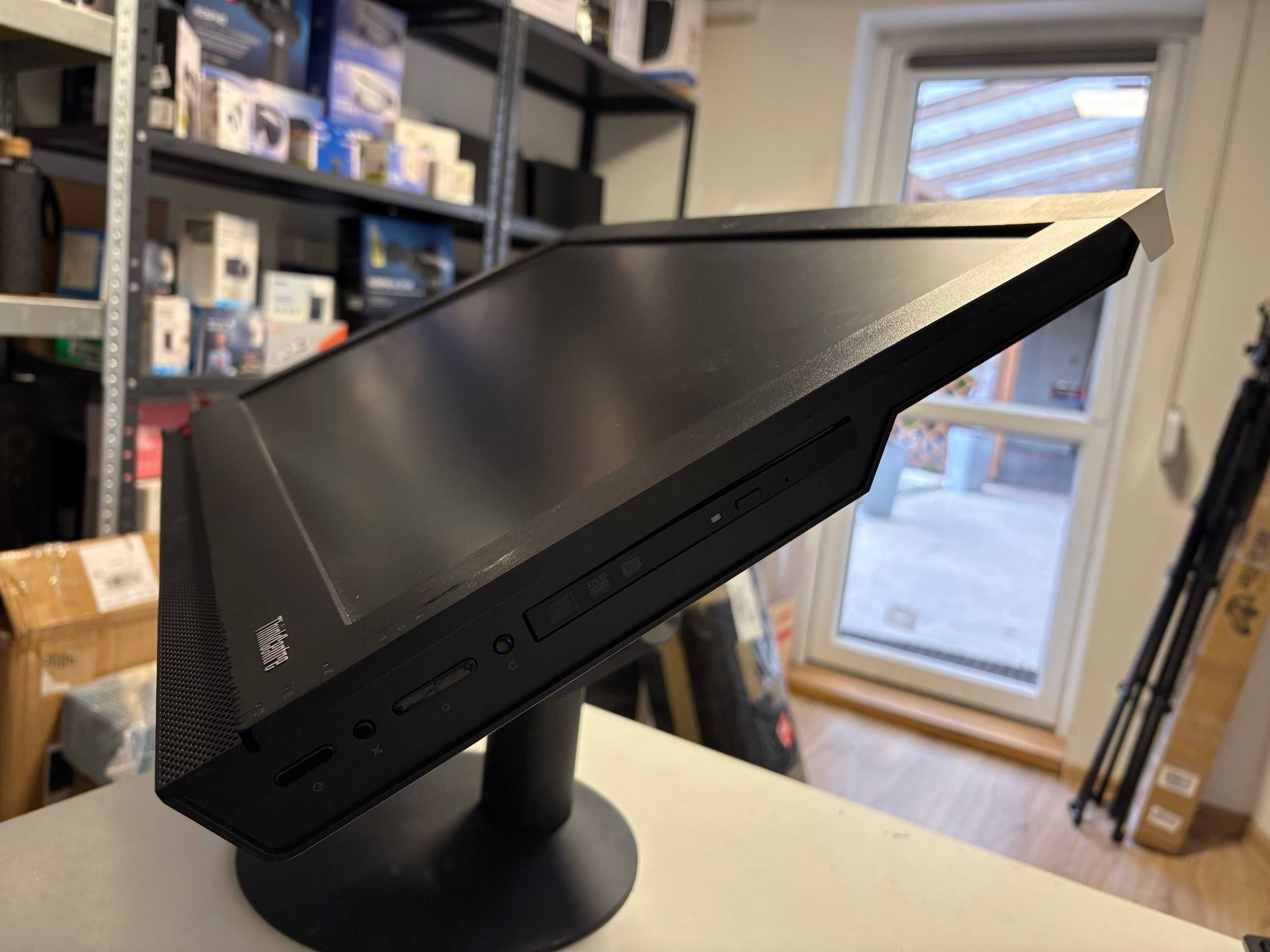 KOMPUTER PC All in One LENOVO M900z Intel i5-6500 8GB 256GB SSD W10H