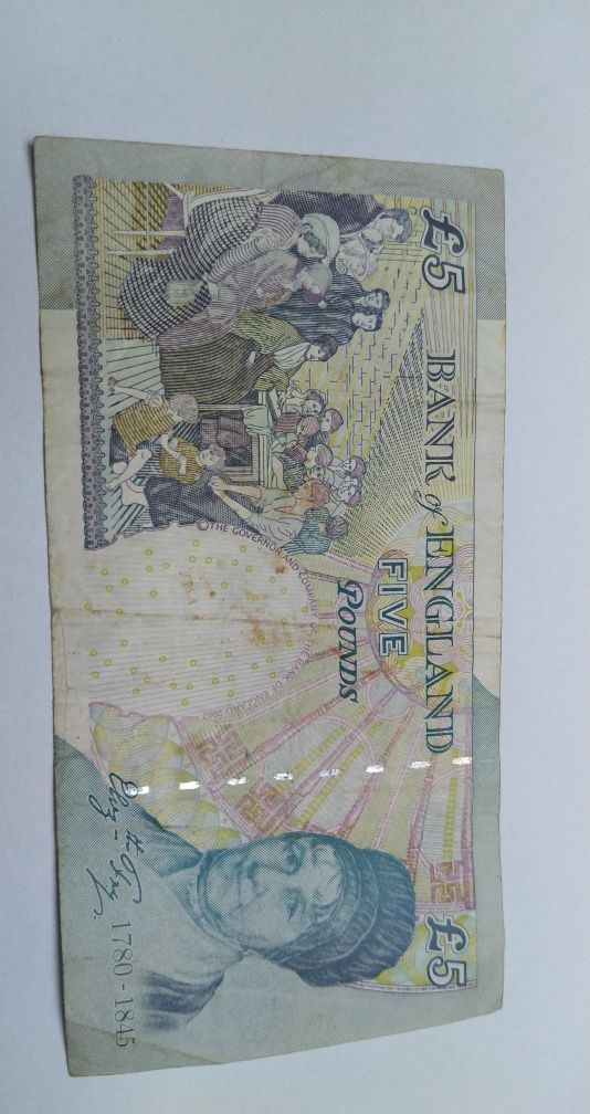 Banknoty 5 pięć funtów five Pounds 2002 seria MA