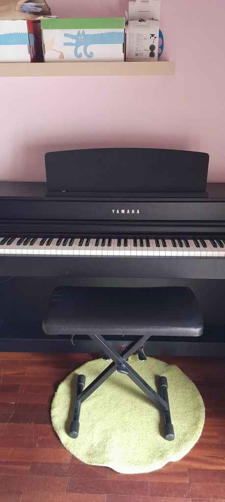 Piano Yamaha Clavinova CLP 575