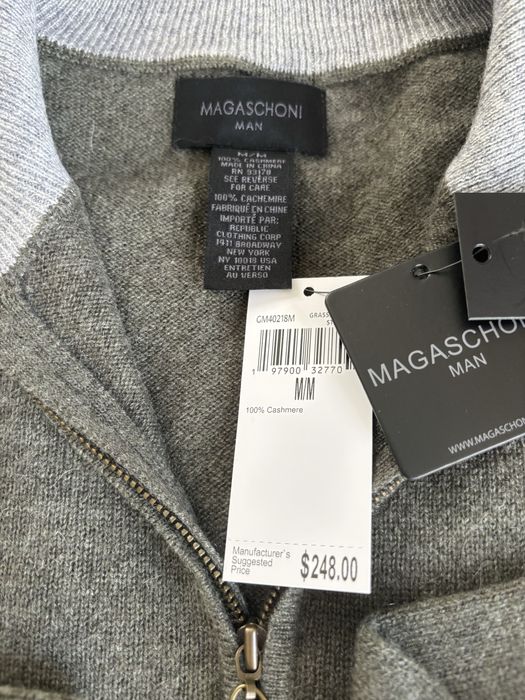 Sweter kaszmirowy męski kolor khaki Magaschoni z półgolfem rozmiar M