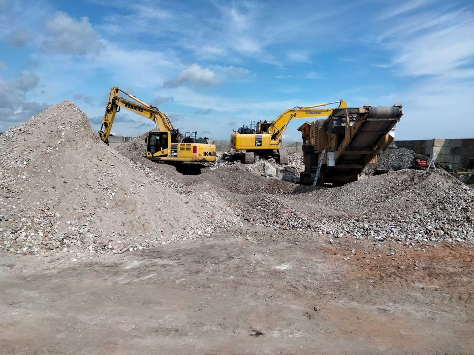 Usługi Maszynami Budowlanymi Koparką Gąsienicową Kołową Long Ładowarką