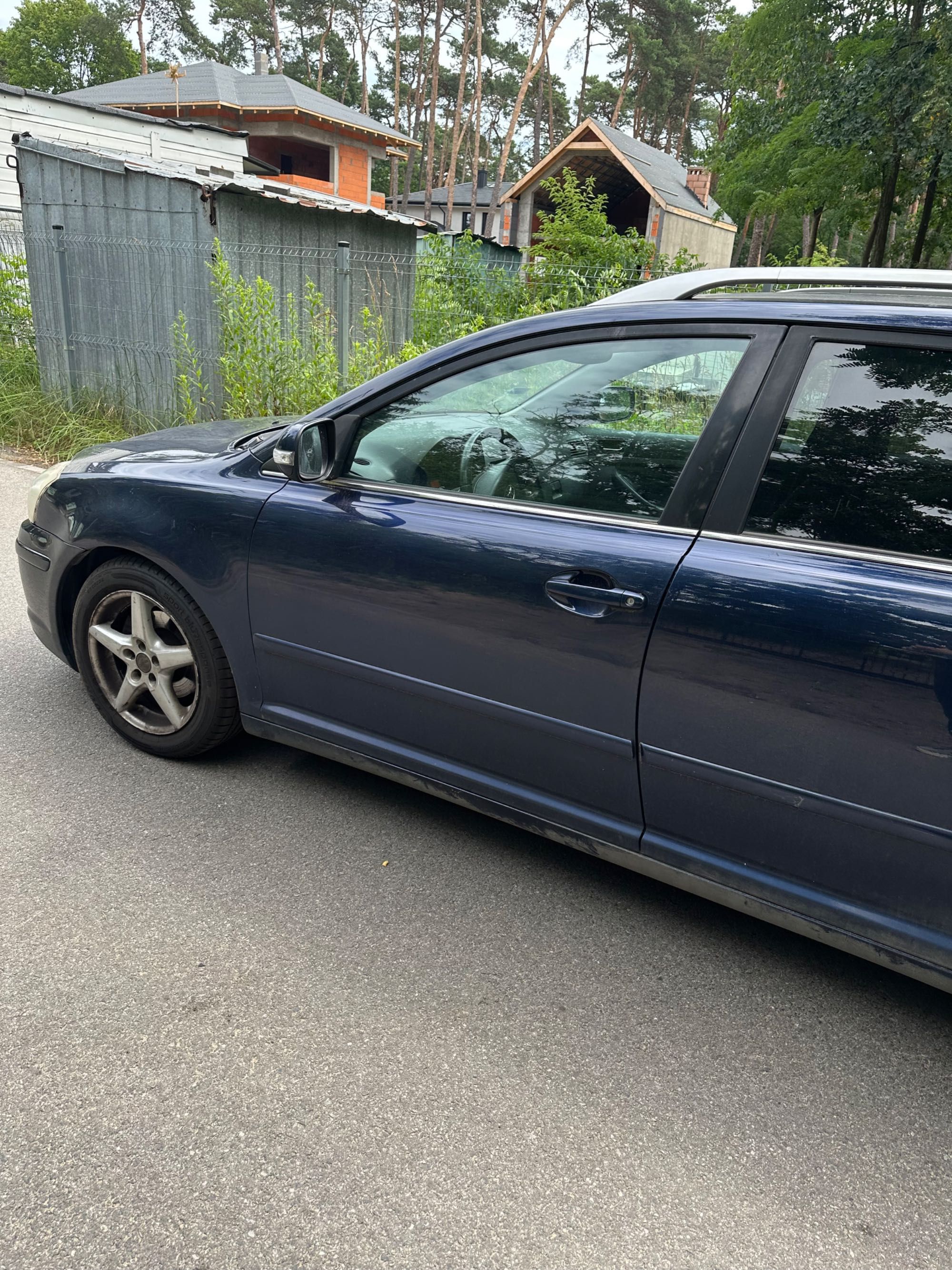 Toyota Avensis 2007 - T25 - uszkodzona / do naprawy