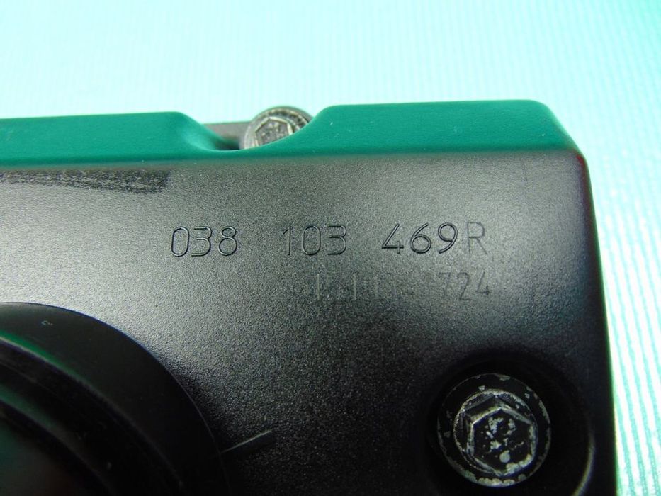 pokrywa zaworów 1,9tdi passat b5 a4 b6 038103469