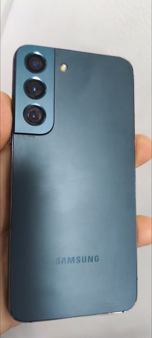 Samsung s22 8/128 на запчасти