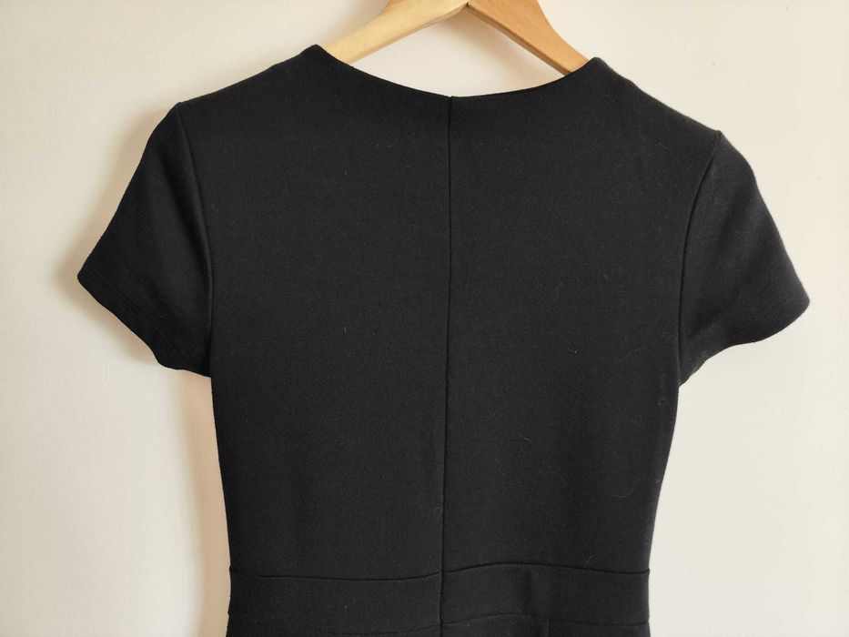 Sukienka czarna XS S tuba krótki rękaw ołówkowa dopasowana