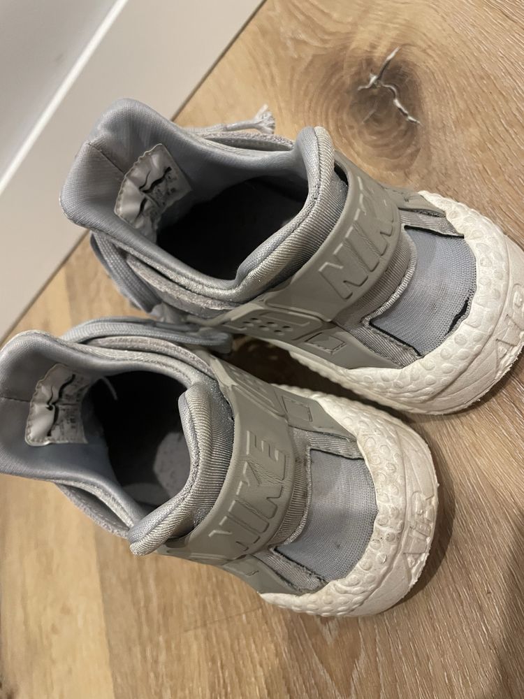 Nike Huarache szare/srebrne