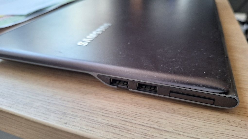 Notebook Laptop Samsung 530U Intel i3