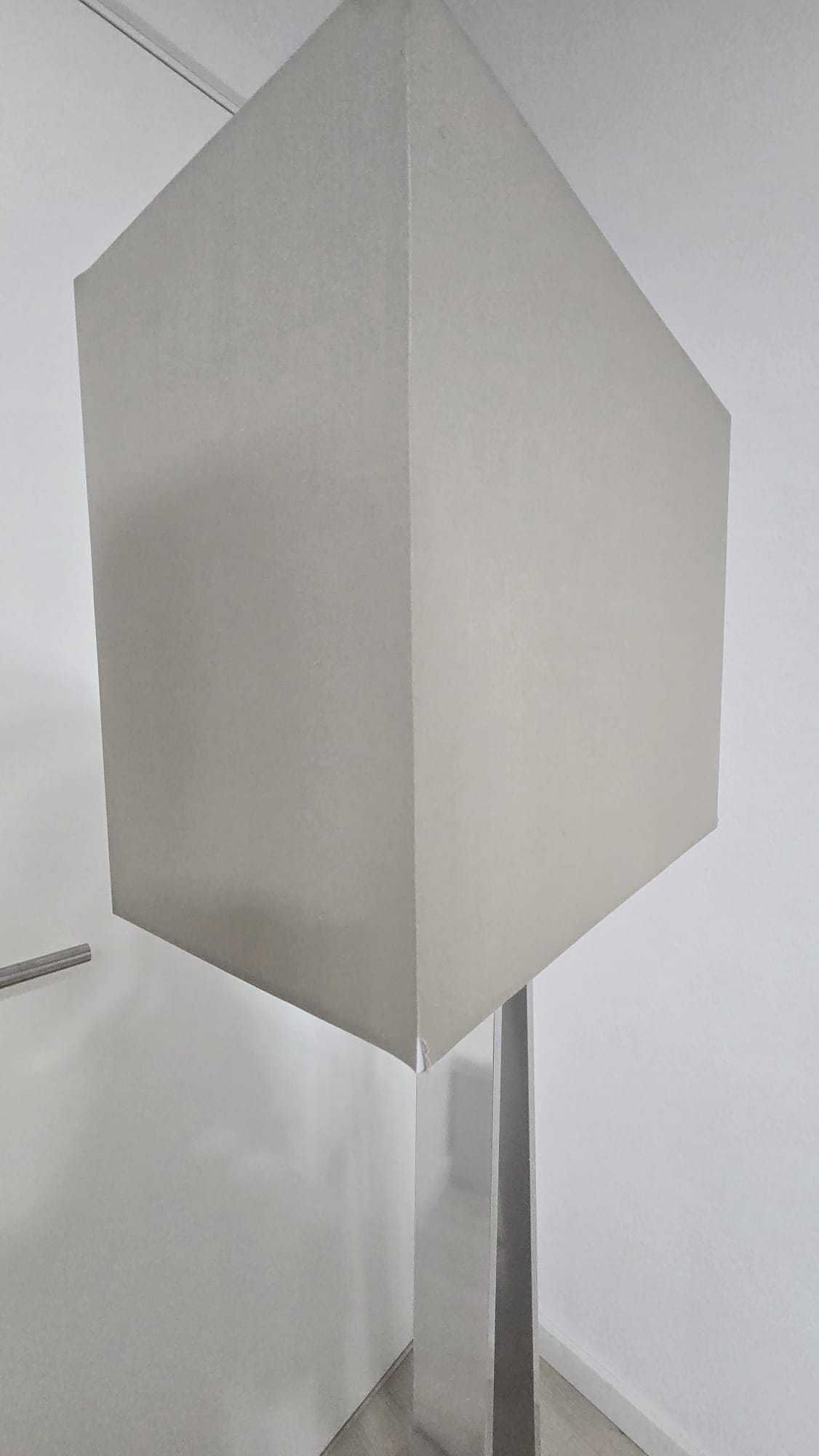 Candeeiro de pé- Design Ikea