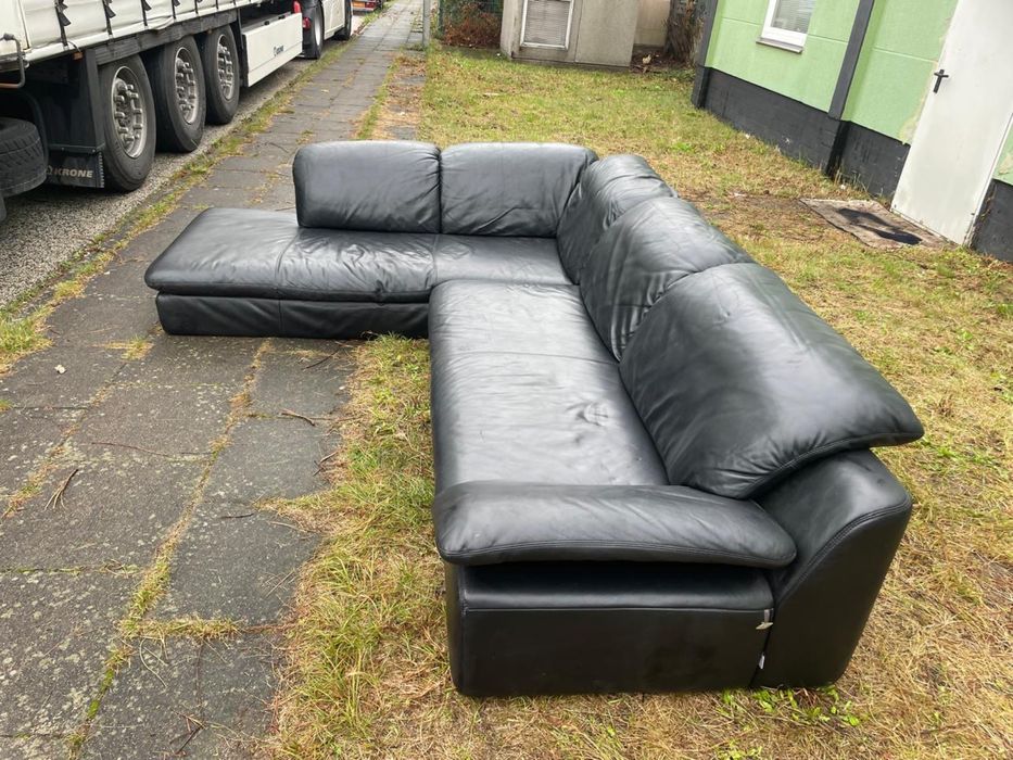 Продам шкіряний кутовий диван з Європи