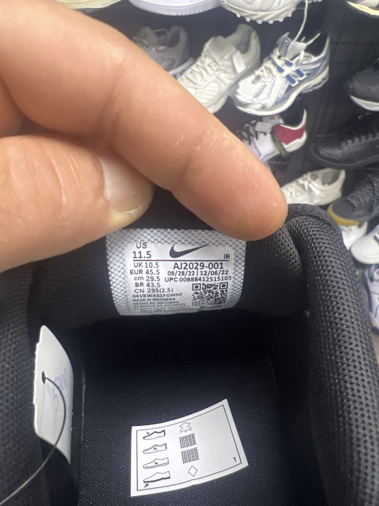 Кросівки чоловічі Nike Air Max Plus Black Aj2029-001