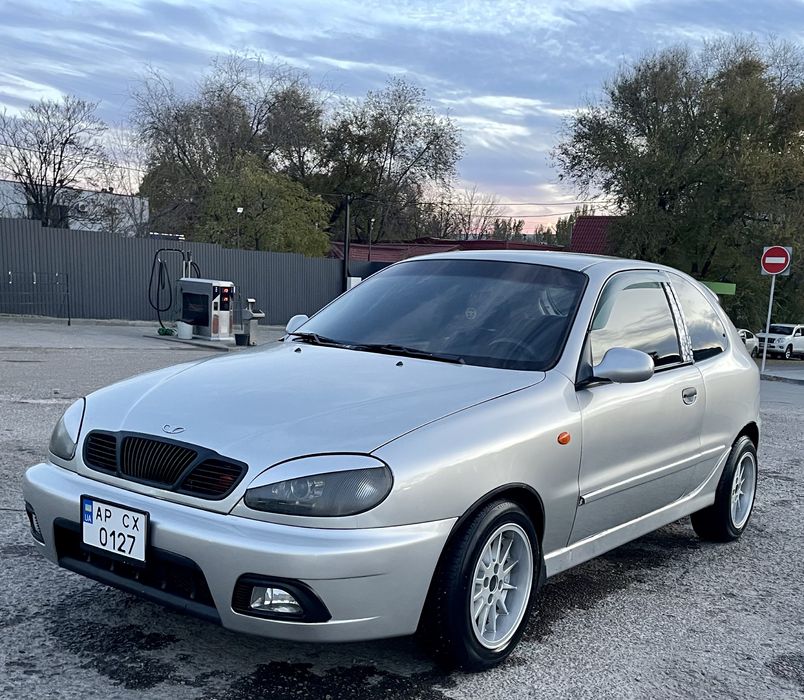 Продам дейво ланос спорт