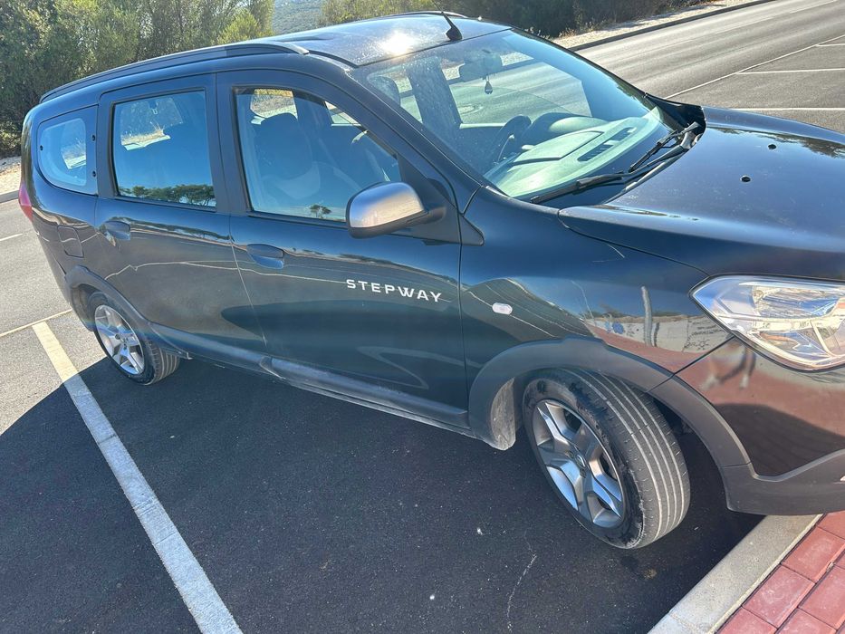 Dacia Lodgy 1.5 Blue dCi Stepway 7L
