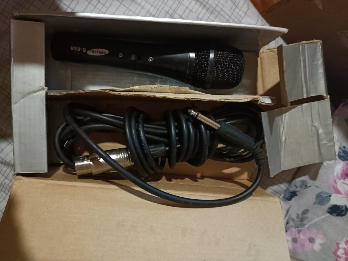 Продам мікрофон Samsung