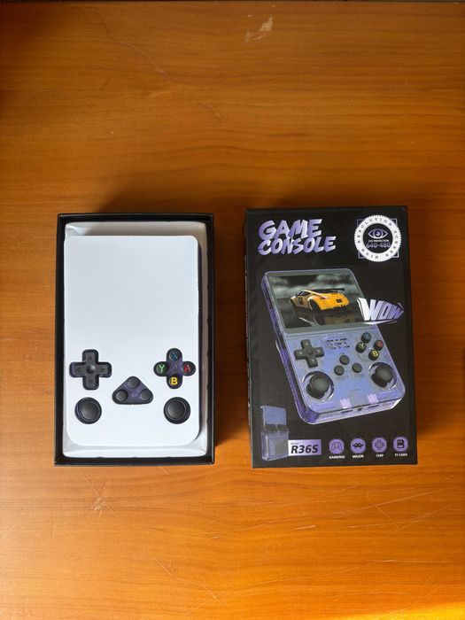 Consola Portátil R36S (handheld) NOVA