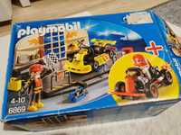 Warsztat gokartów 6869 playmobil z pudelkiem