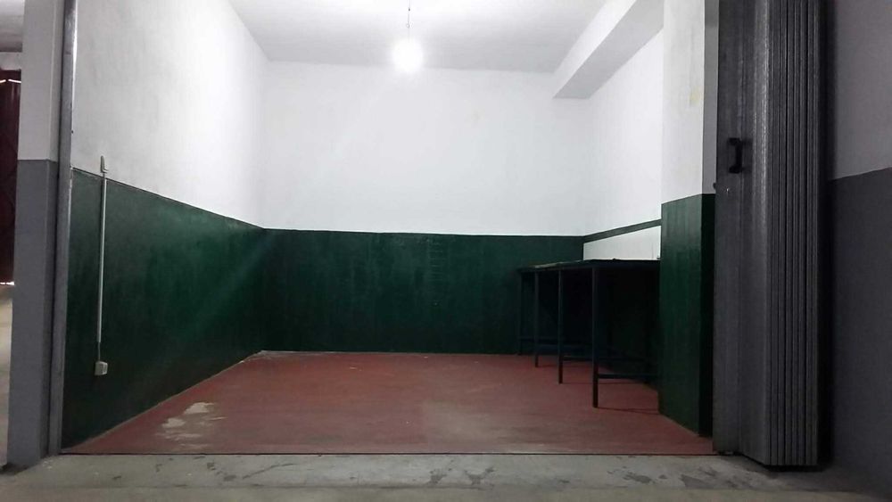 Garagem box fechada na Senhora da Hora
