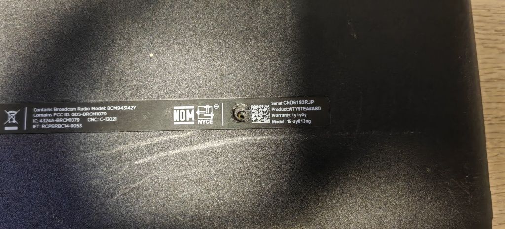 Ноутбук HP 15-AY013NG/i5-6Gen/Ram No/HDD No