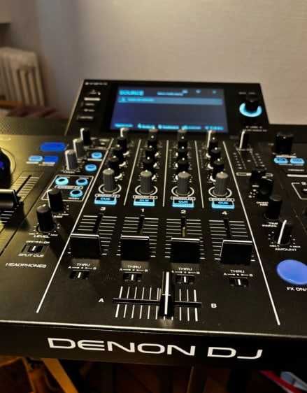 Sprzedam nowiutki kontroler Denon DJ SC Live 4