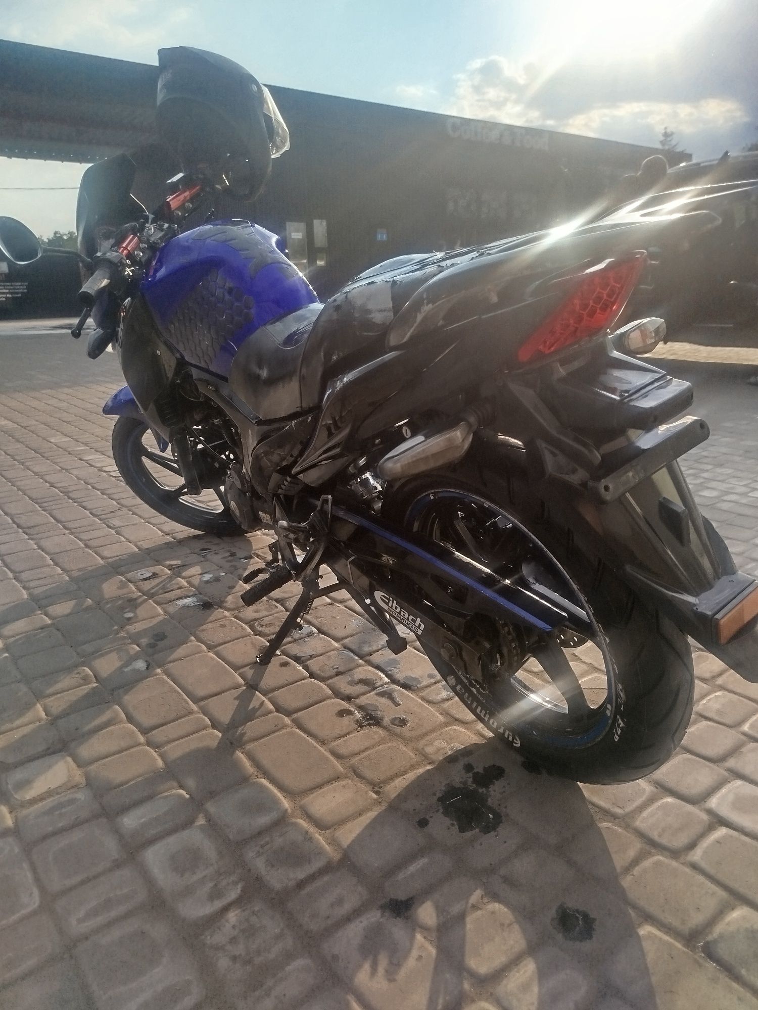 Продам Лифан КП 150