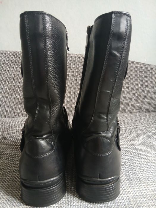 Продам мужские сапоги