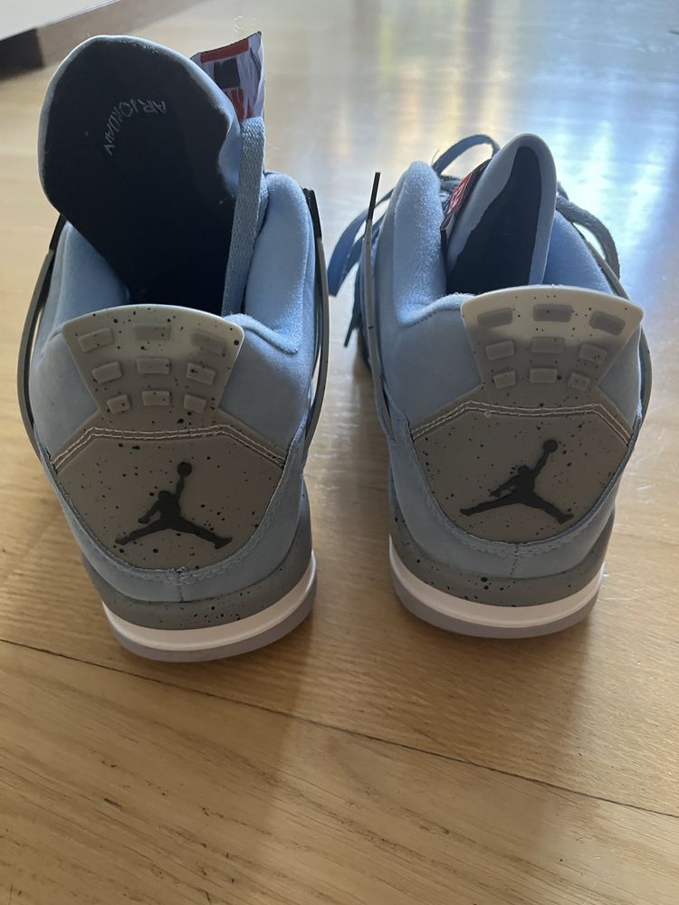 JORDAN 4 University blue R 45