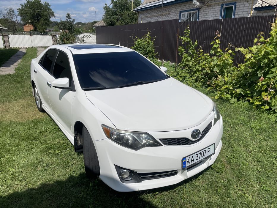 Toyota camry 50 2012р