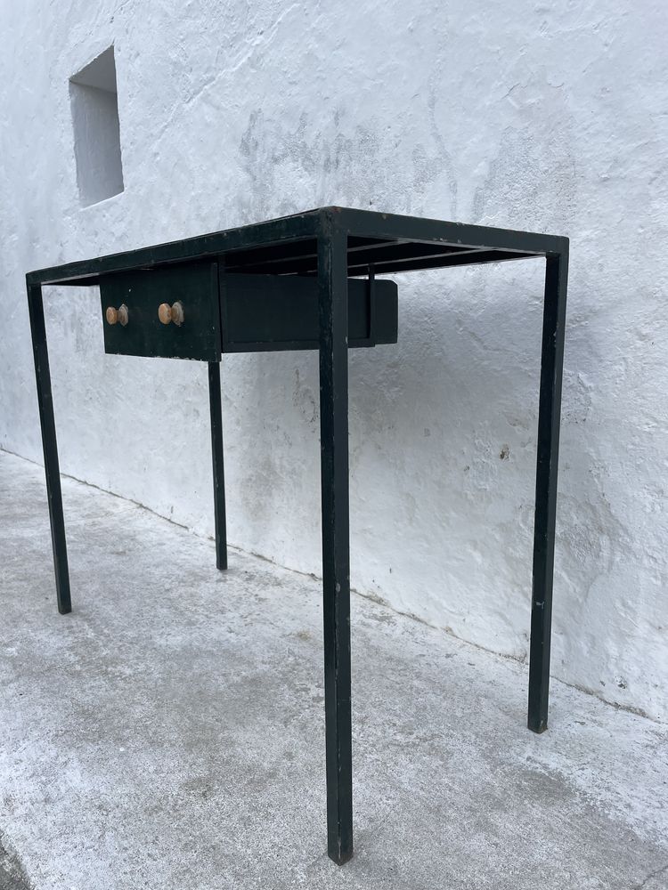 Mesa em ferro com duas gavetas Vintage