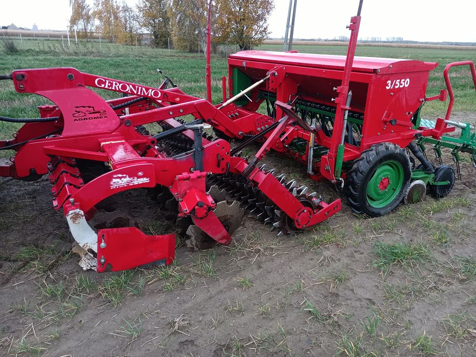 Talerzowy zestaw uprawowo siewny z kołami kopiującymi 3m