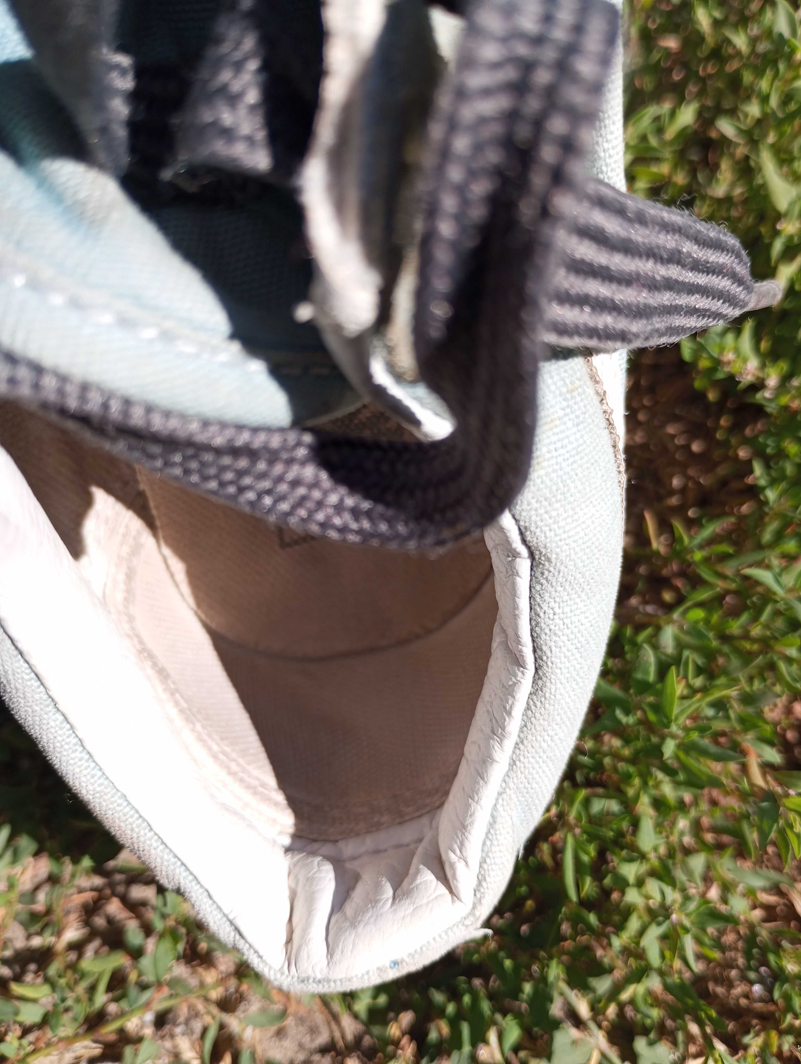 Мокасини, кеди Vans