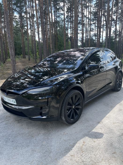 Тесла Х 2020 рік