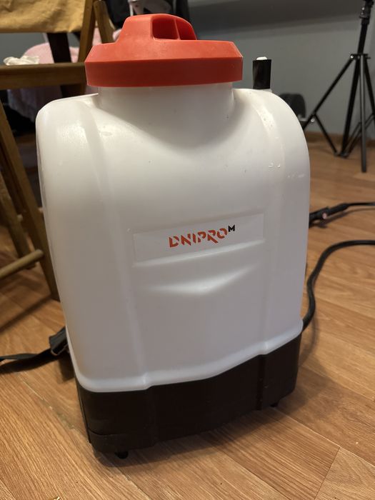 Оприскувач акумуляторний 20в