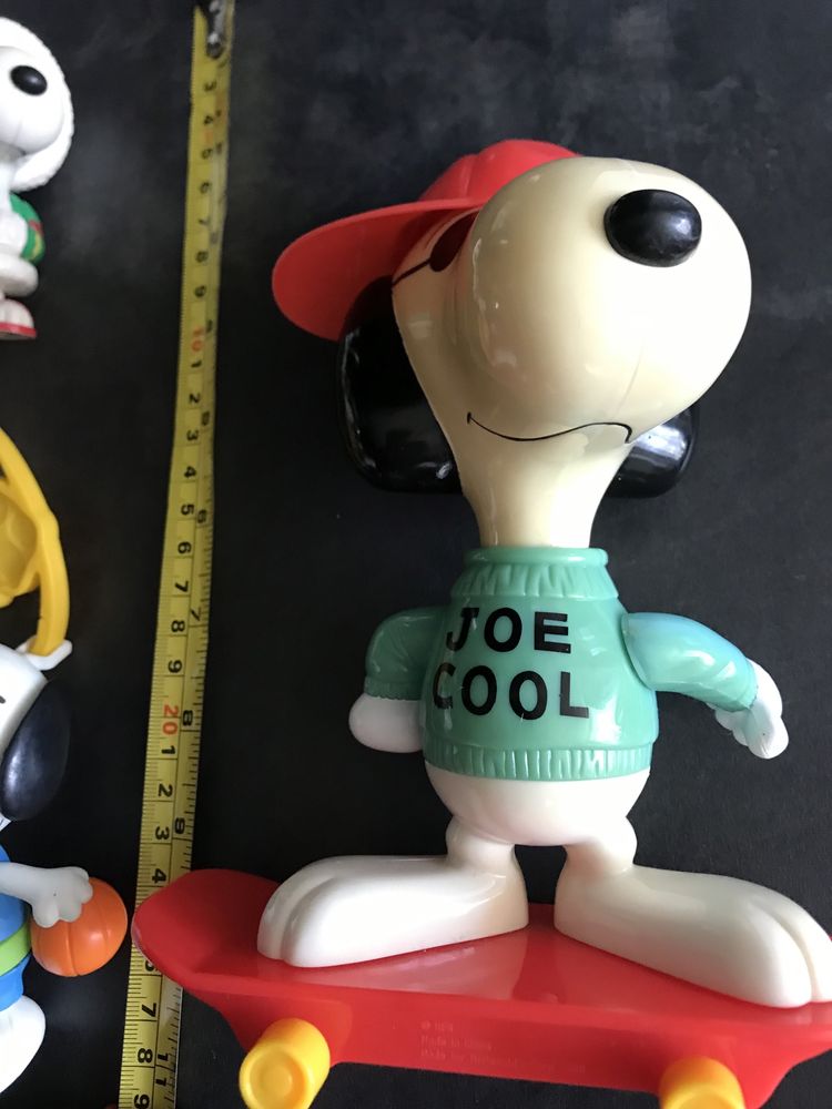 Zestaw Snoopy figurki podkladka pod mysz postacie pies prl