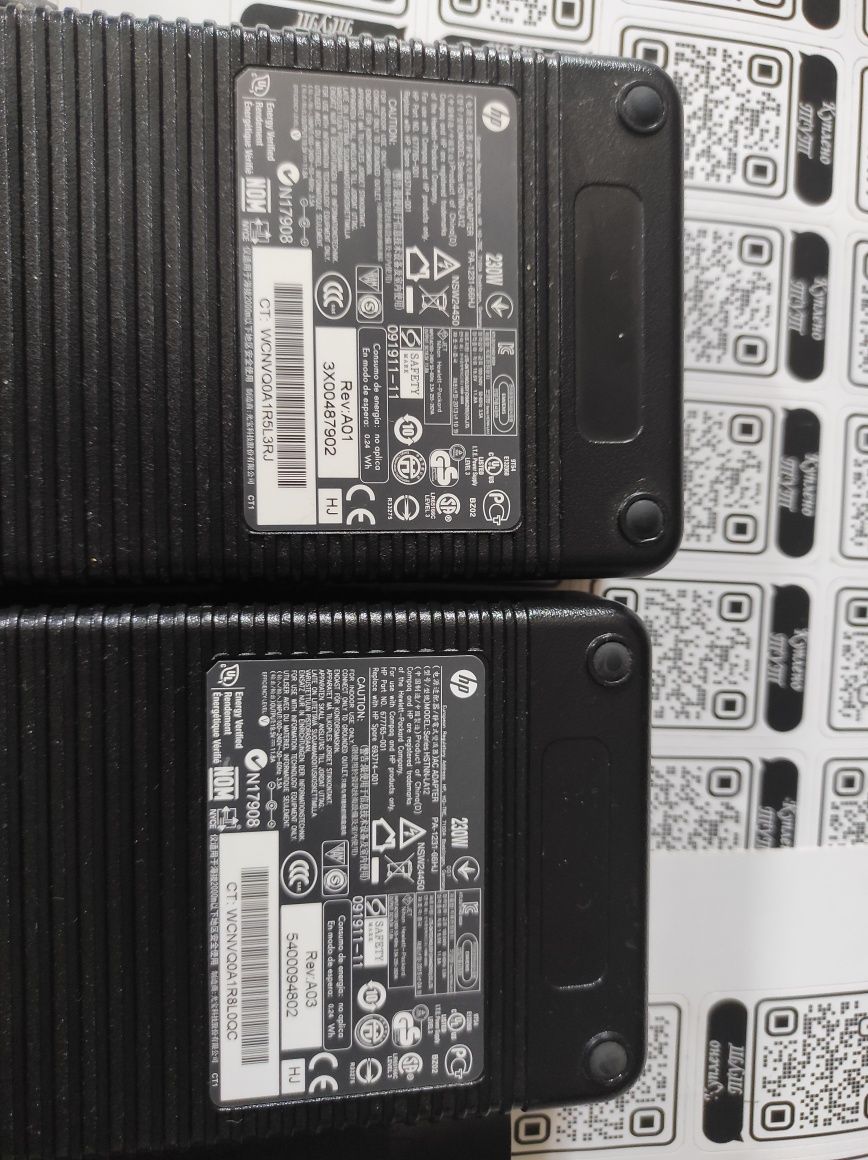 Продаємо оригінальні блоки живлення HP 200-230W