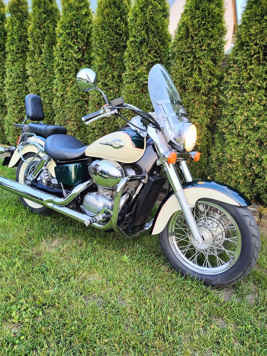 Honda shadow 750