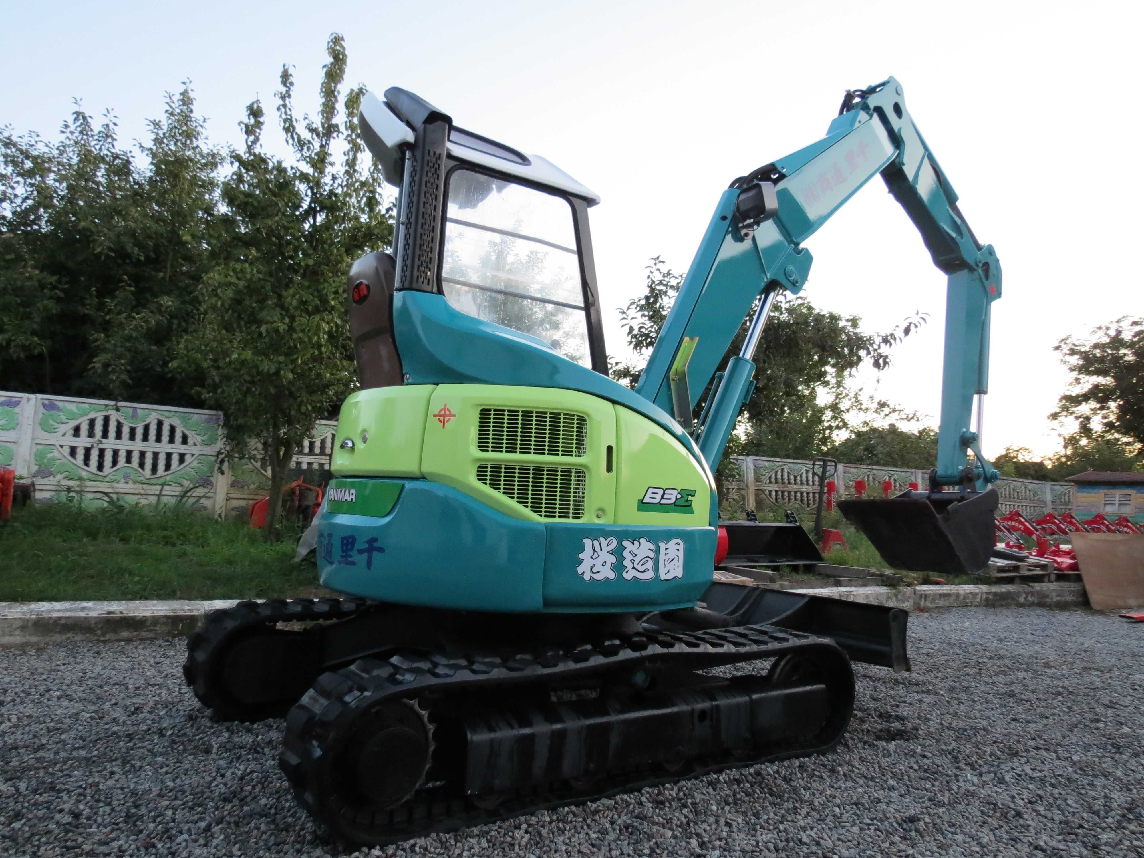 Мініекскаватор Екскаватор Kubota Yanmar JSB Kamatsu