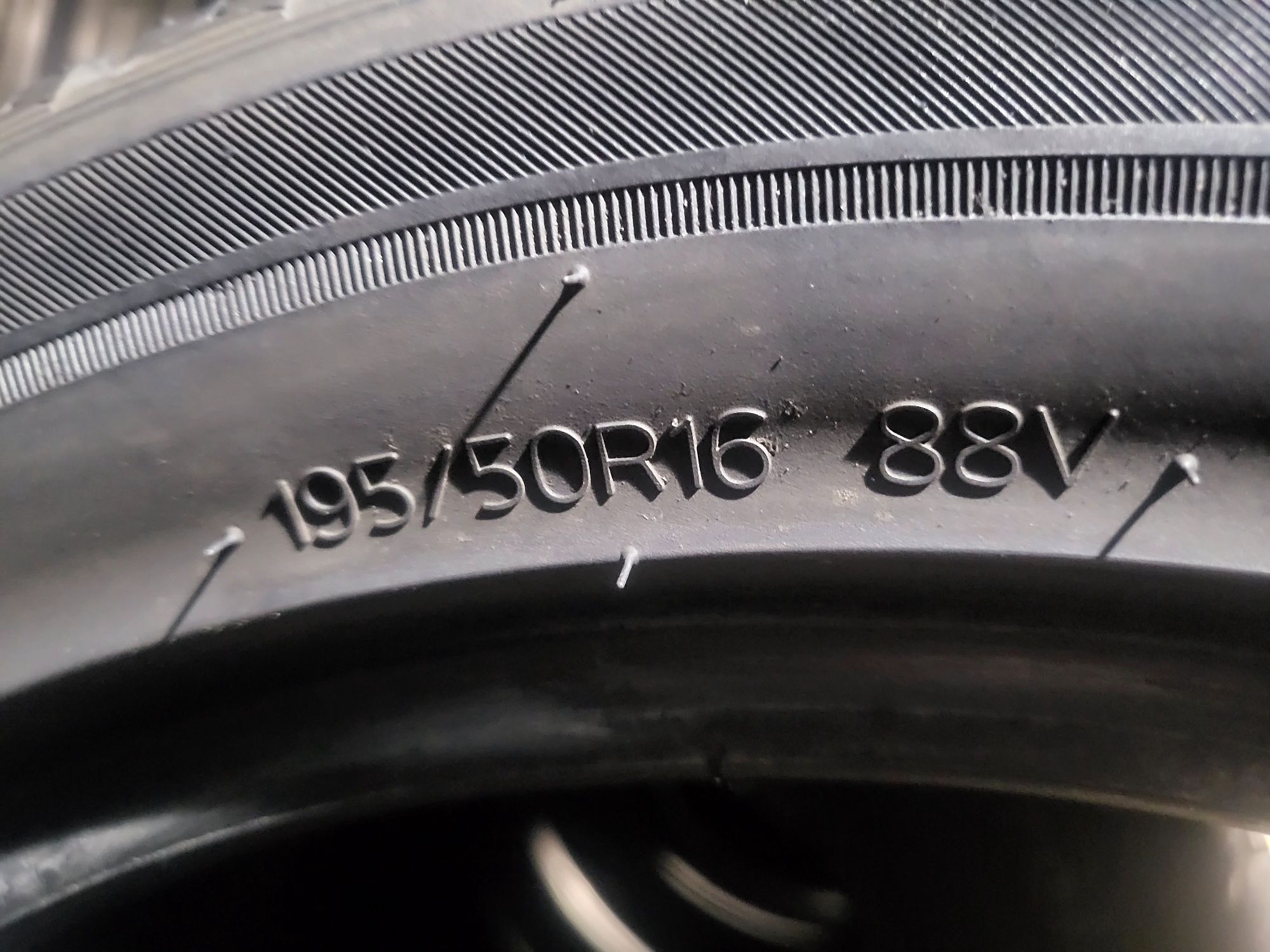 Opony wielosezonowe 195/65/16 HANKOOK KINERGY4S2