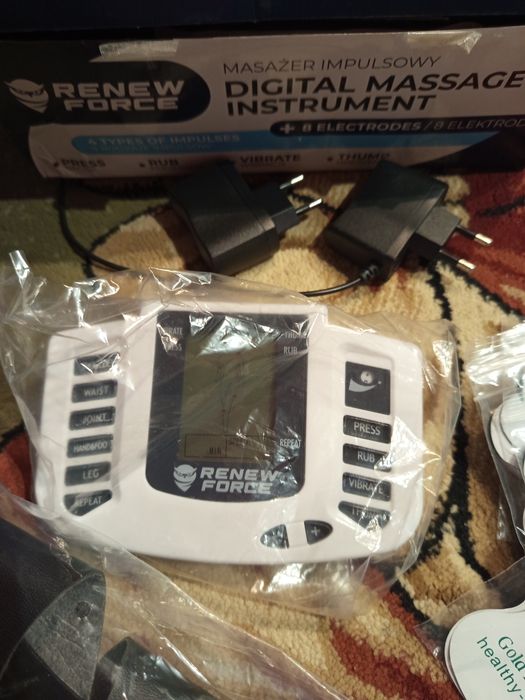 Masażer impulsywny do mięśni ciała i do stóp Ems -Tens .