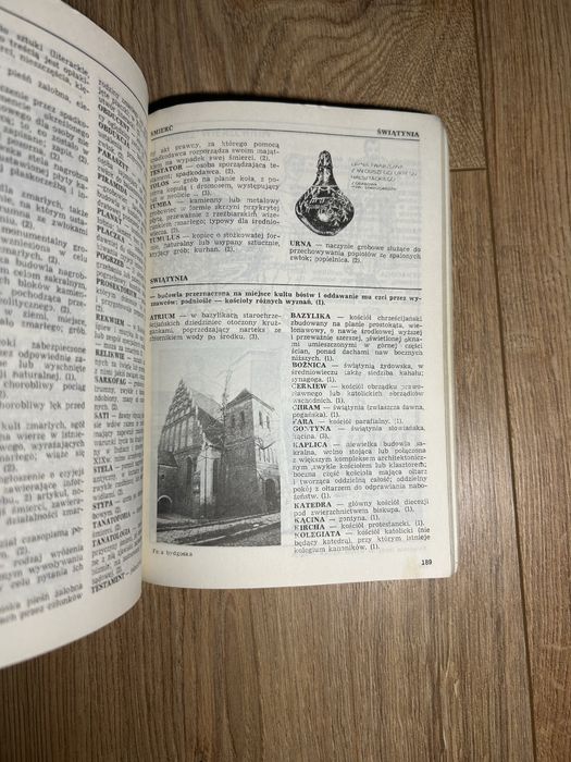 Książka mały leksykon szaradzistów od A do Z