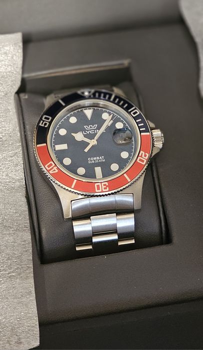 Diver Glycine Combat Sub