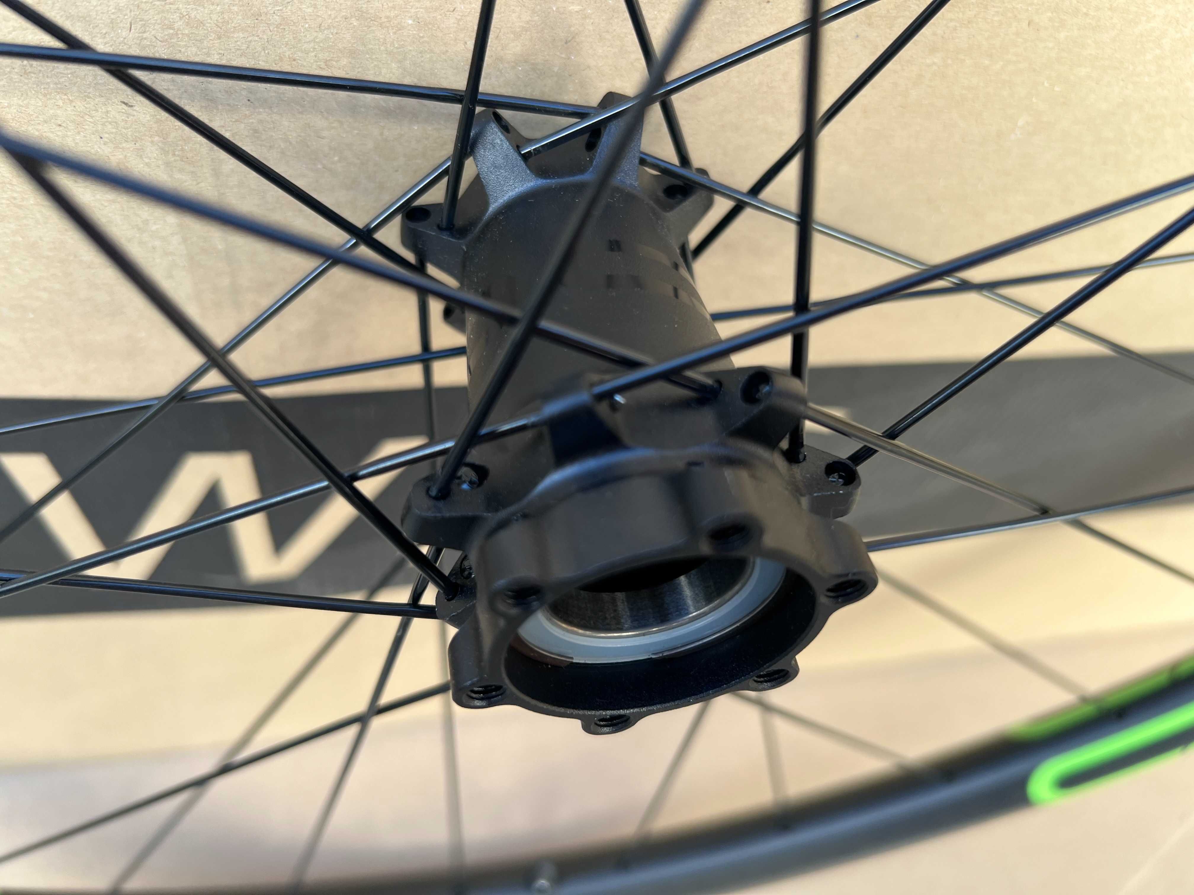 Koło CANNONDALE CZERO 27,5" Piasta LEFTY Scalpel HABIT Tubeless CARBON