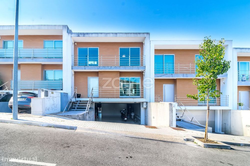 Moradia T3. Esporões, Braga