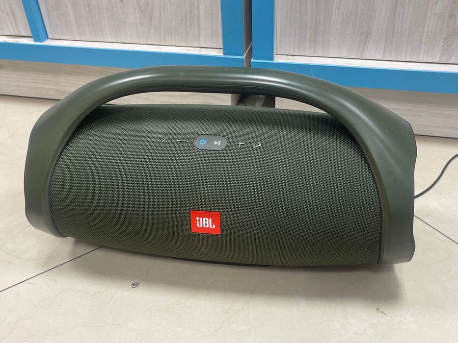 Колонка jbl boombox 1