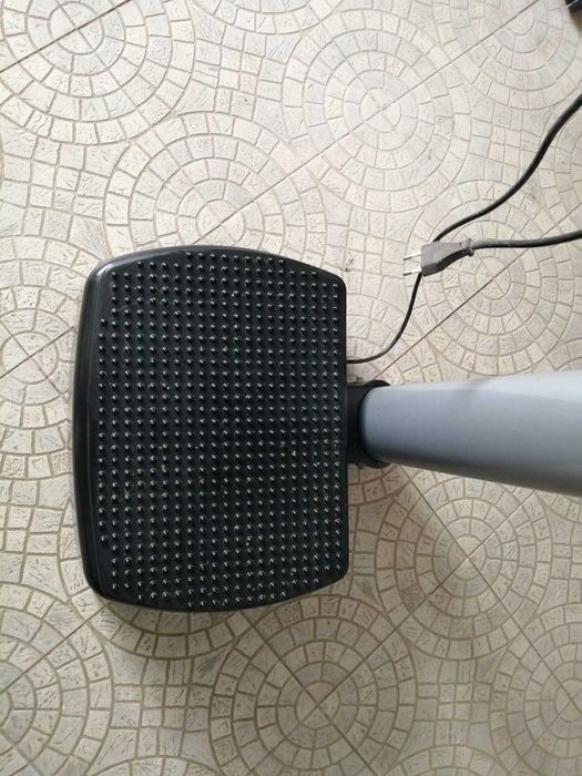 Plataforma Vibratória JRD Z-008 – Ideal para Treino e Reabilitação