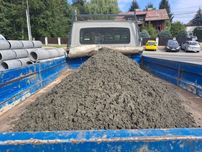 Beton półsuchy, zaprawy betonowe półsuche, transport wywrotka 3,5 tony