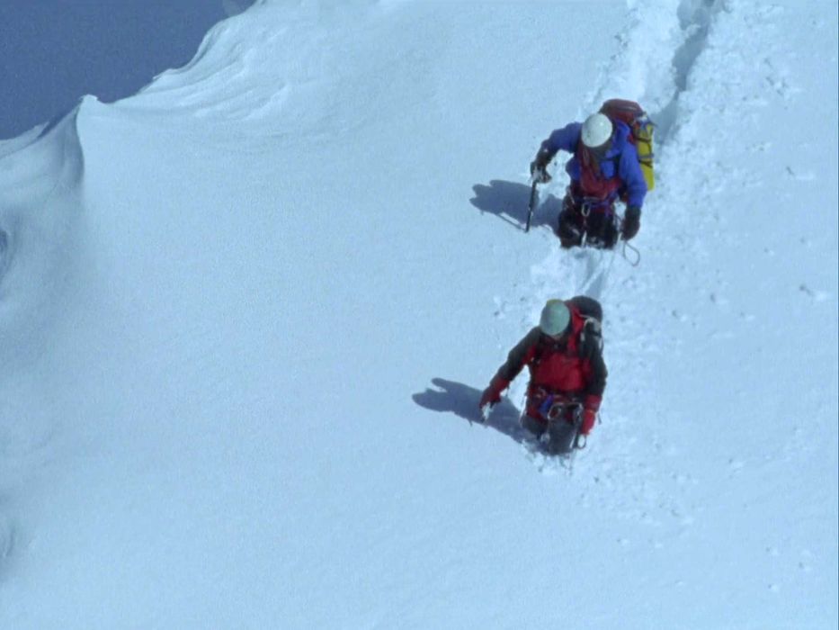 TOUCHING THE VOID - Uma História de Sobrevivência (Kevin MacDonald)