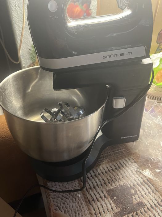 Міксер Grunhelm GRM662B з чашою