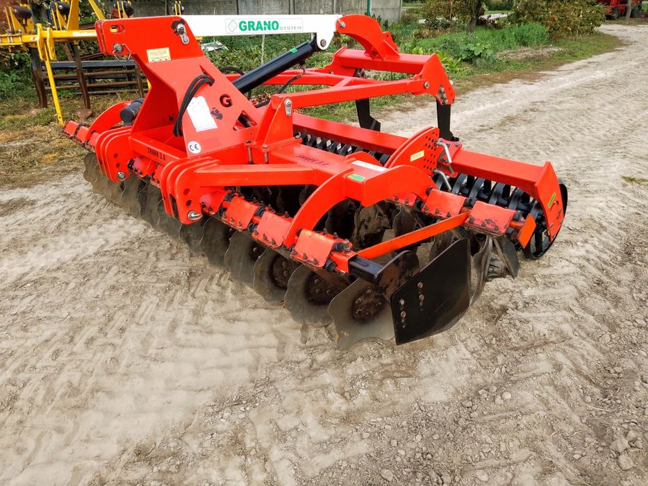 Talerzowka 3m 2020r Wał daszkowy Grano System Agro masz  Unia
