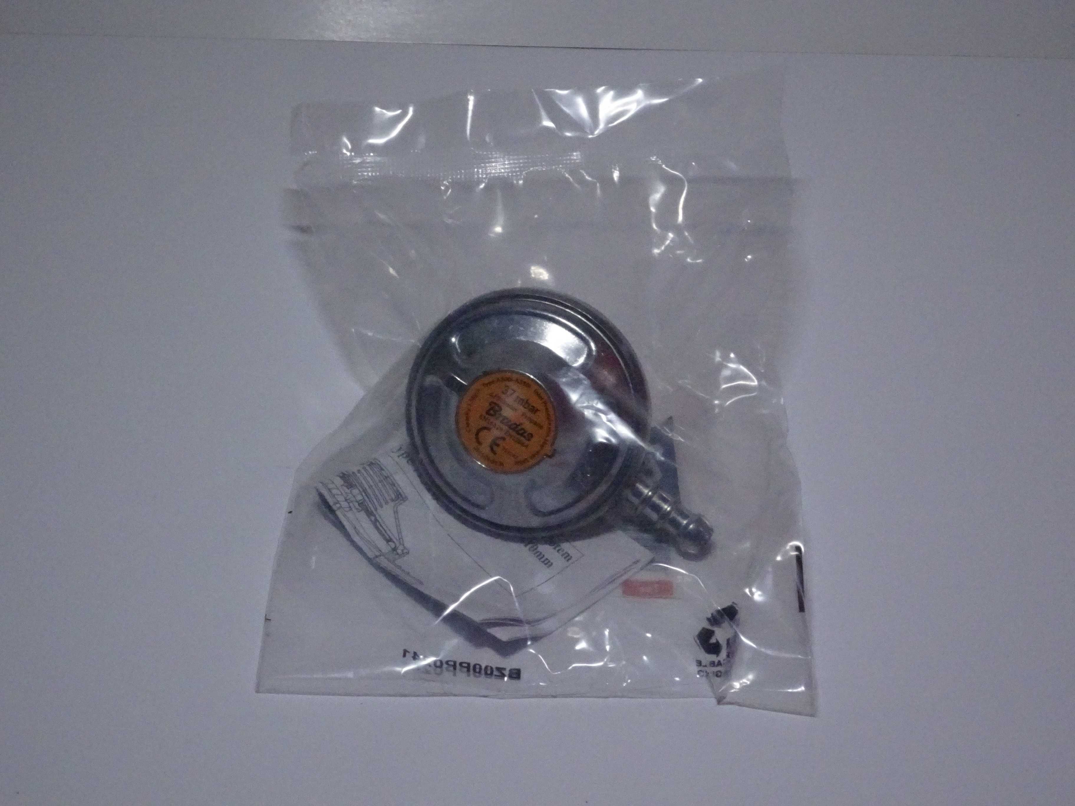 Reduktor Kątowy - Butle Turystyczne  37mbar 1,5kg/h BRADAS RG A310-299