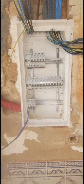 Serviços Elétricos